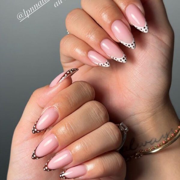 builder gel auto egalisant modeline milky Pink